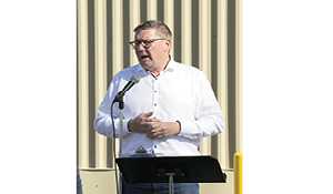 Moe shuffles cabinet